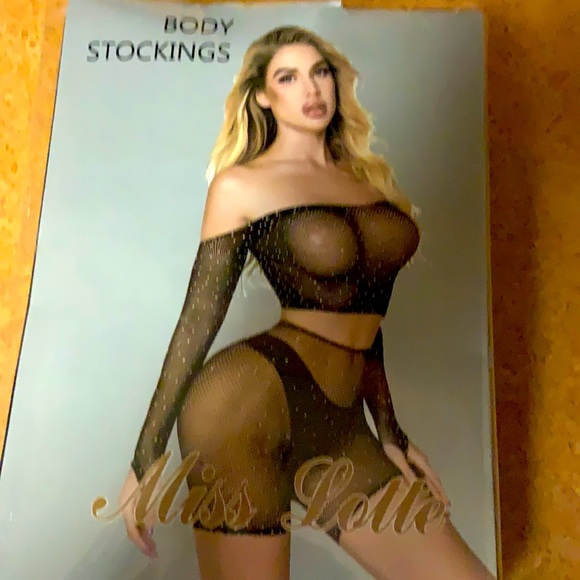 2PC Fishnet Top Bottom - Picture 8 of 13